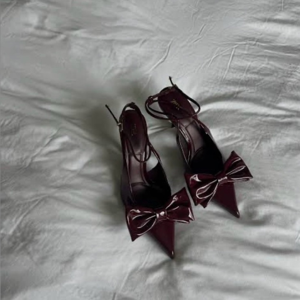 Elegant Burgundy Bow Heels